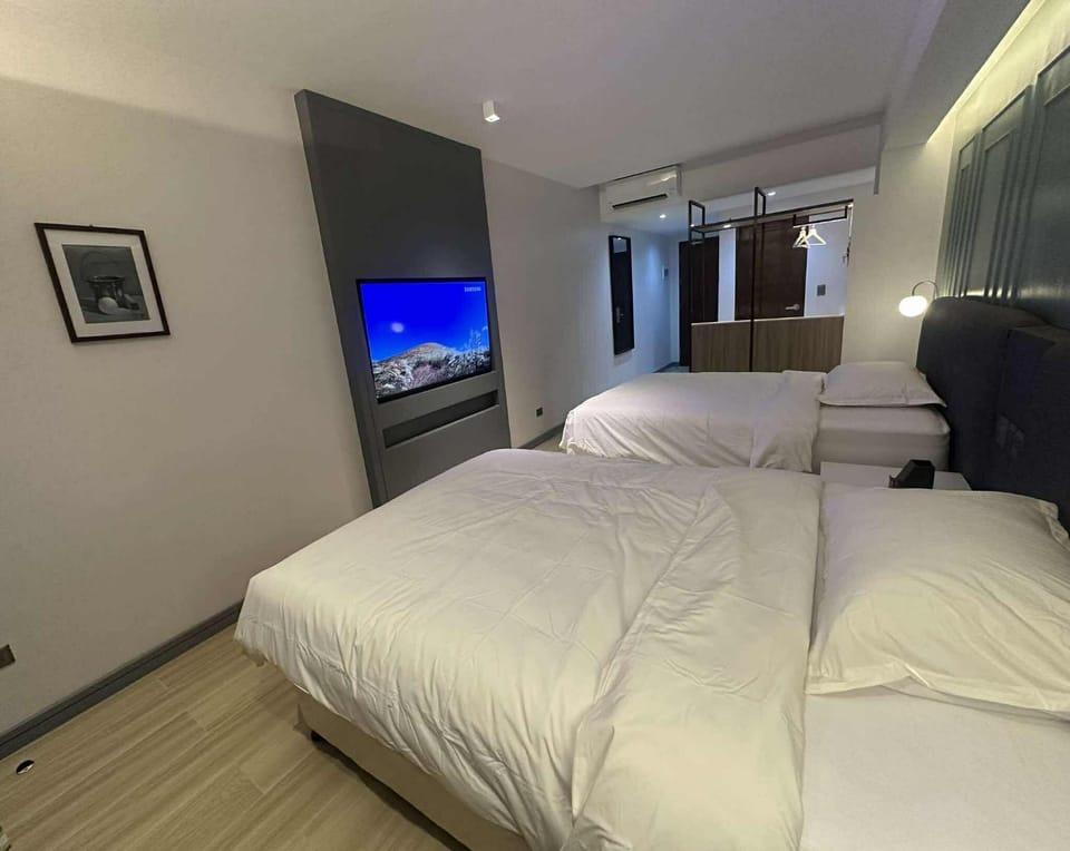 May Three Farm Bed and Breakfast in Puerto Galera