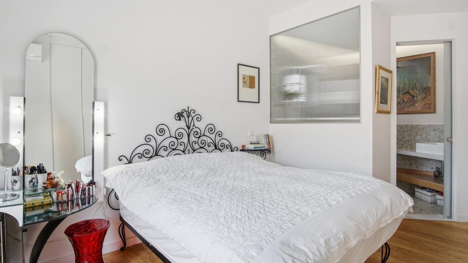 Your Sea View Loft-Elliniko Apartment in South Athens