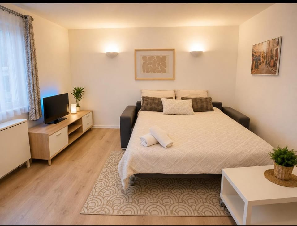 Résidence piscine 3 min plage 20 mn monaco Apartment in Roquebrune-Cap-Martin