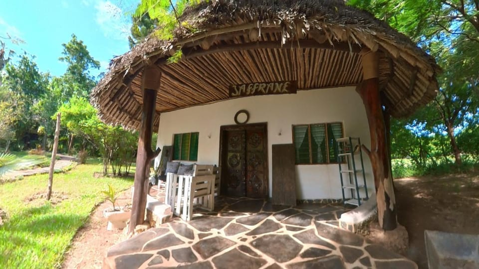 one bedroom cottage 10min walk to the beach House in Diani Beach