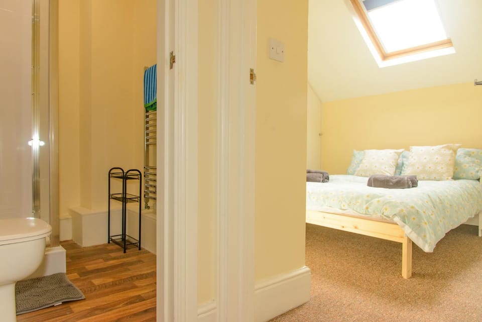 Bathroom, Bedroom