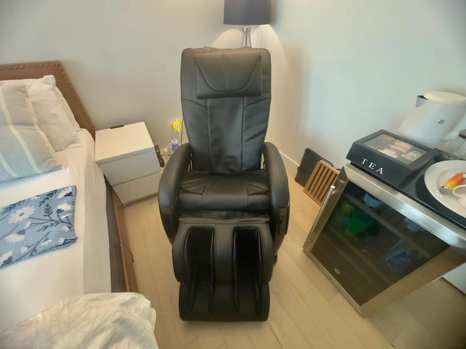 AeroZen Smart 3BR Hub House in Dieppe