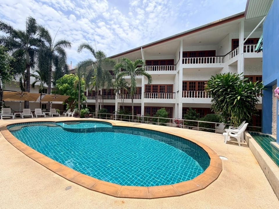 Property building, Swimming pool