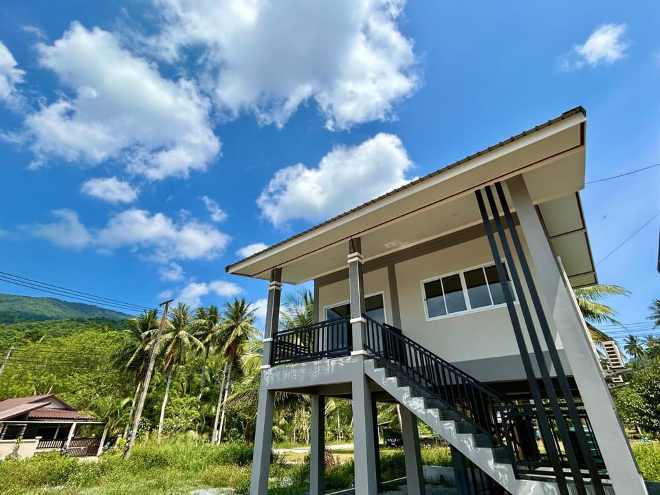 Property building, Day, Natural landscape