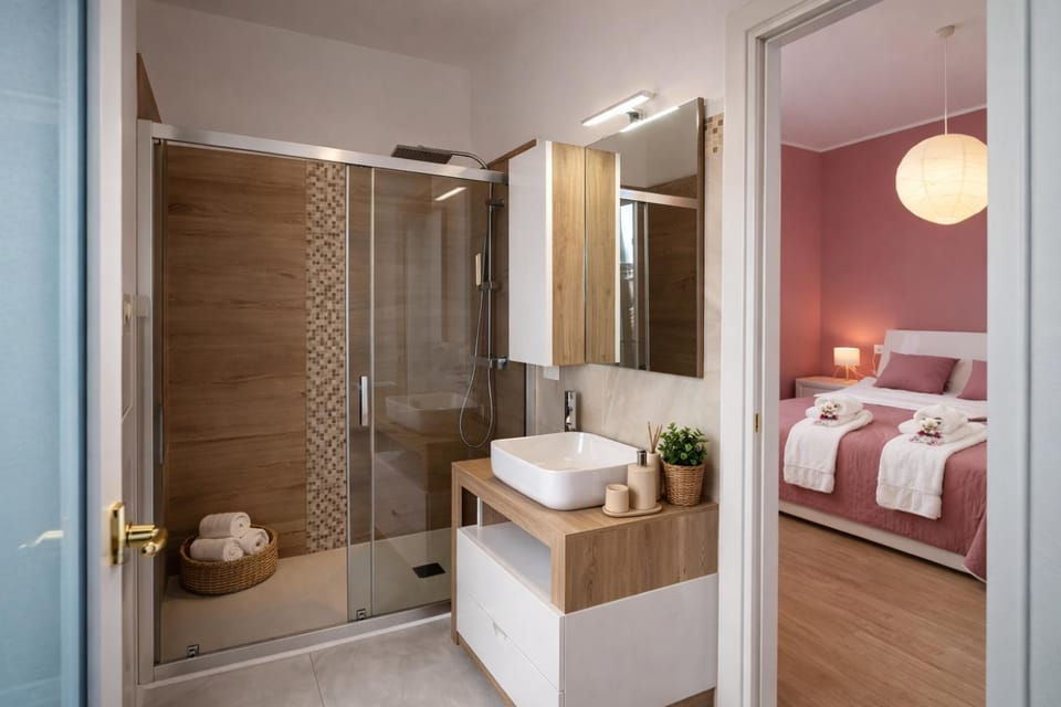 Shower, Bed, Bathroom, Photo of the whole room, Bedroom, towels
