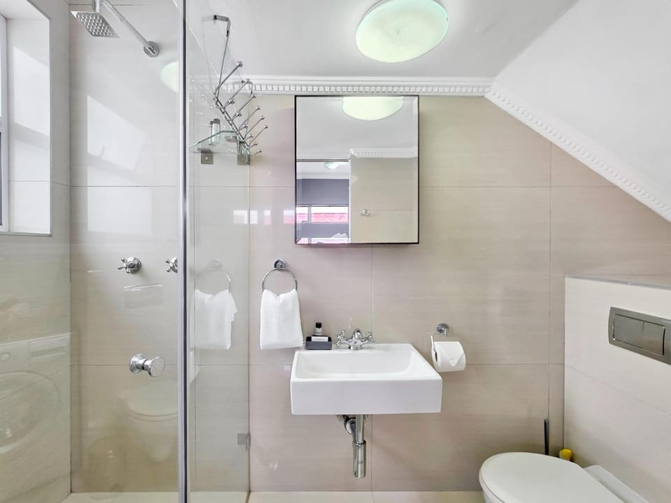 Monreith Private Studio in Sea Point Apartment in Sea Point