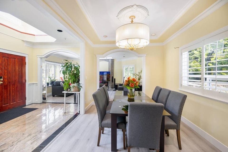Decorative detail, Dining area