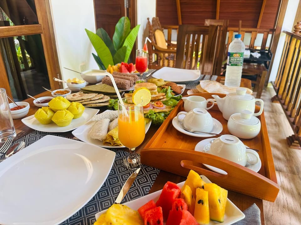 Food and drinks, Food, Breakfast, Continental breakfast, Buffet breakfast
