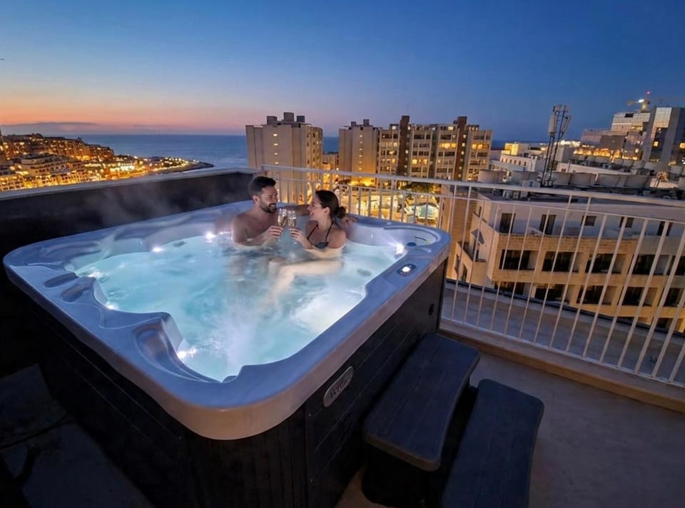 Night, Hot Tub, City view