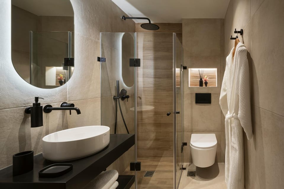 Shower, Toilet, Bathroom