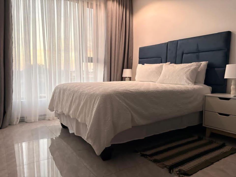 Blue Diamond Luxe Apartment in Africa