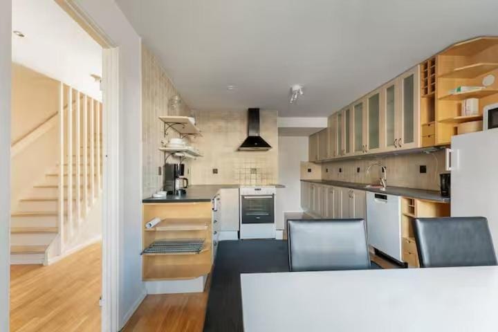 Spacious Townhouse Near Stockholm City Apartment in Stockholm