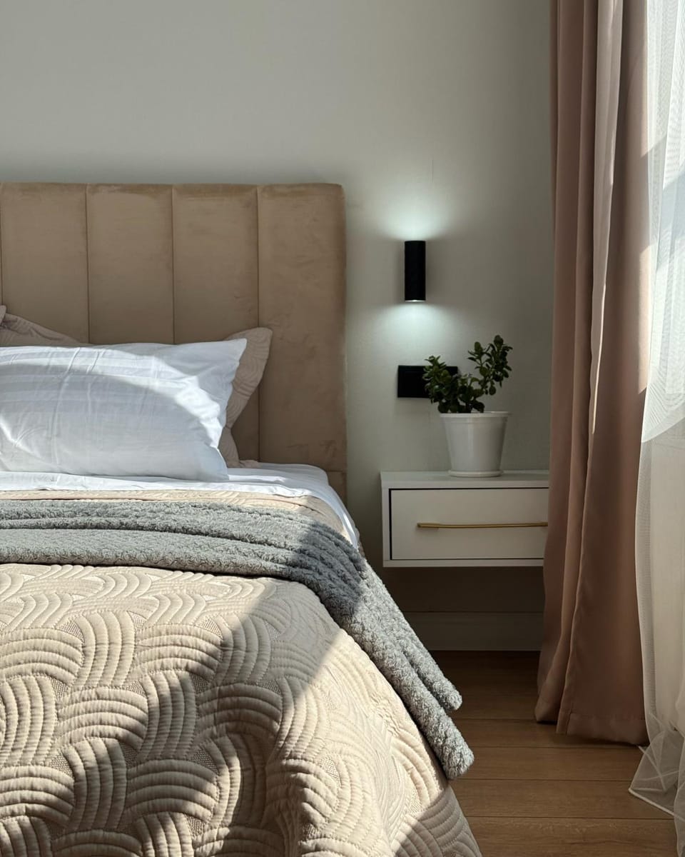 Bed, Bedroom