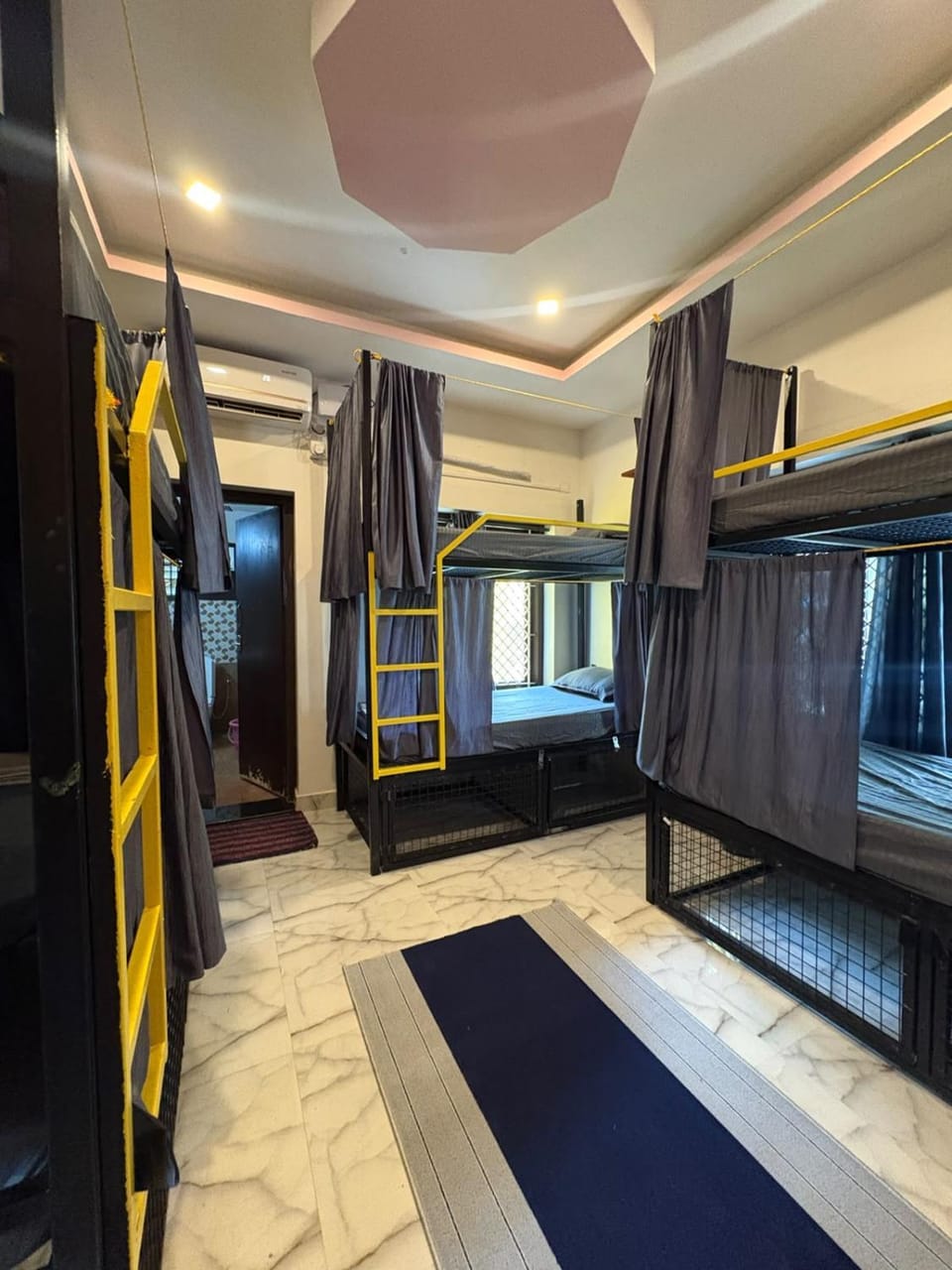 bunk bed