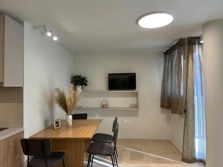 TV and multimedia, Kitchen or kitchenette, Dining area