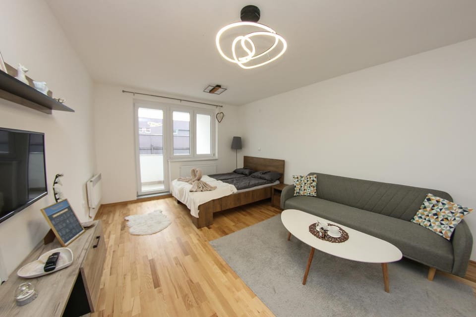 Bed, Living room, Seating area