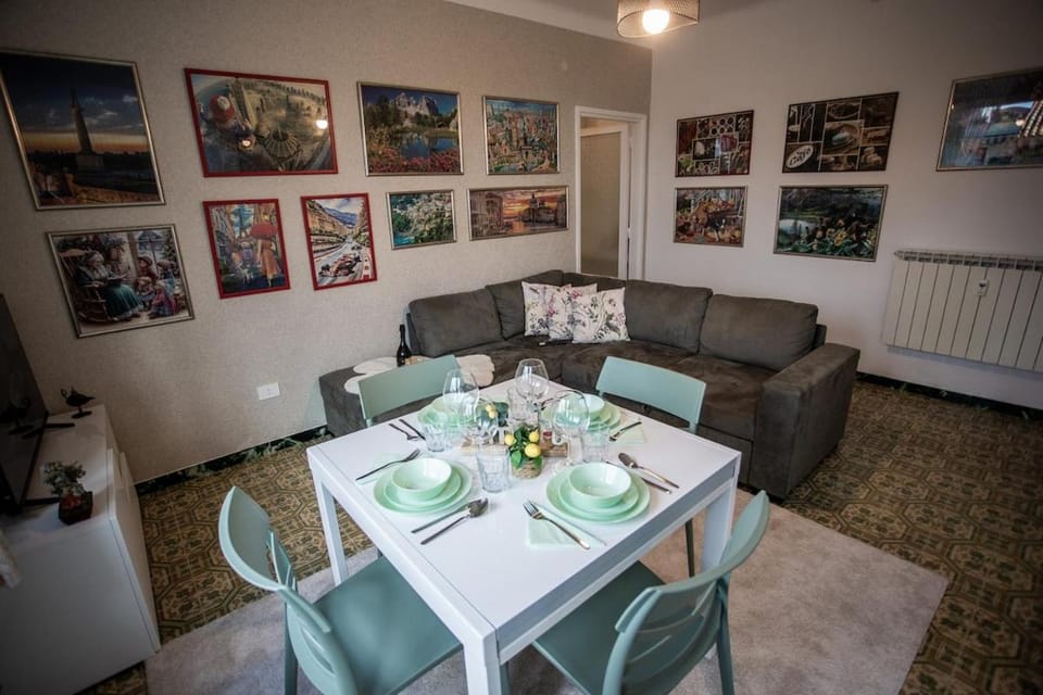 Puzzle del Mare Apartment - con scorcio vista mare in zona tranquilla Apartment in Trieste