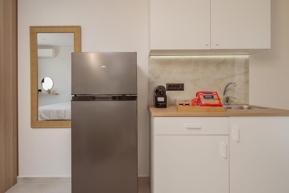 Kitchen or kitchenette, kitchen, kitchen