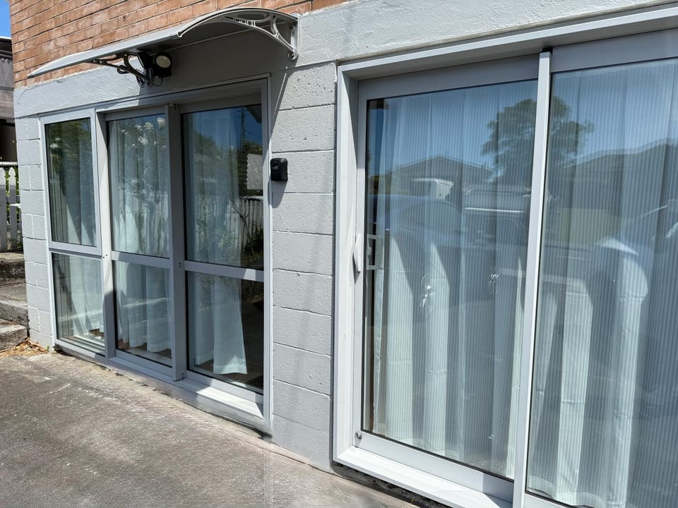 2 Bedroom Unit in Howick Apartment in Auckland