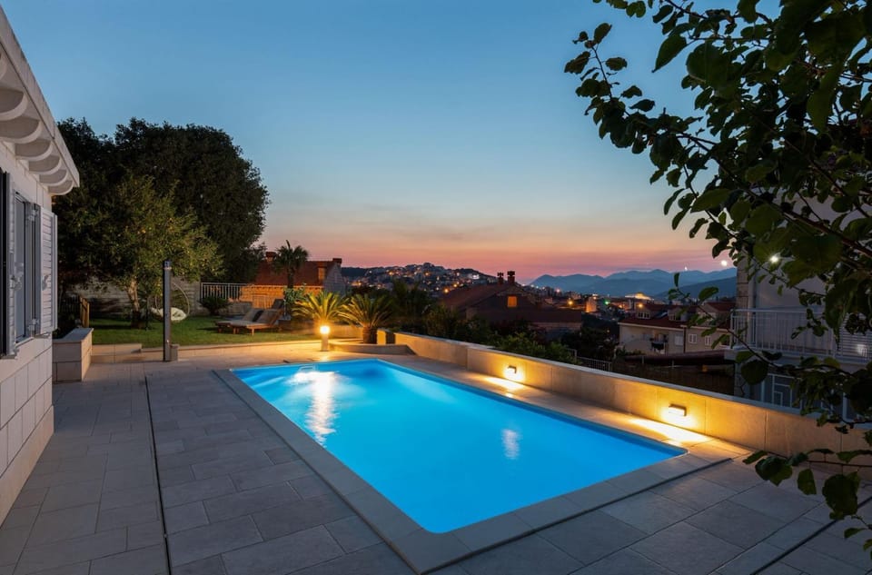 Pool view, Swimming pool, Sunset, sunbed