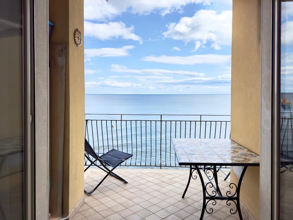 Balcony/Terrace, Balcony/Terrace, Sea view