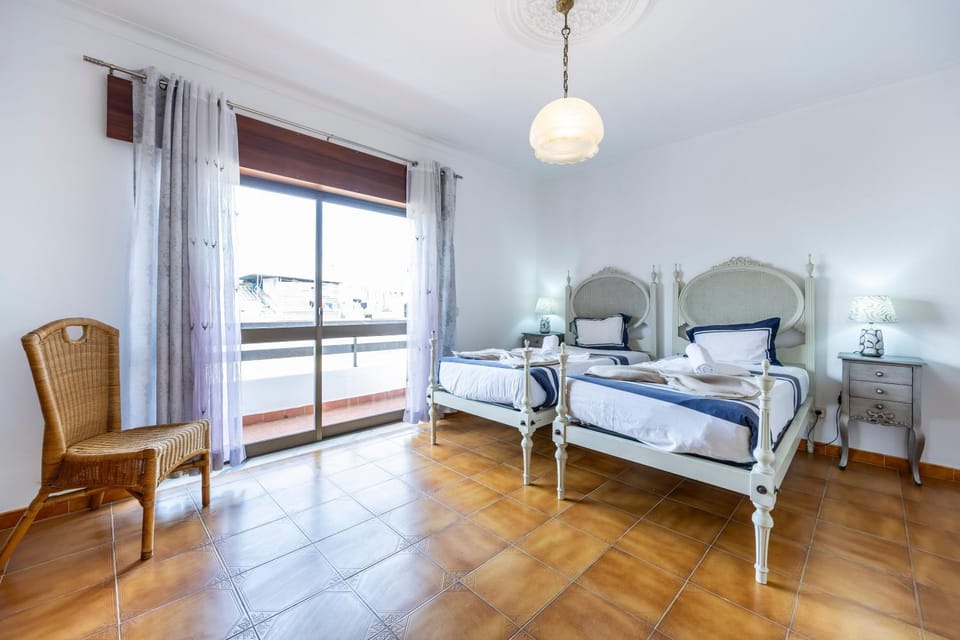Bed, Balcony/Terrace, Bedroom, towels
