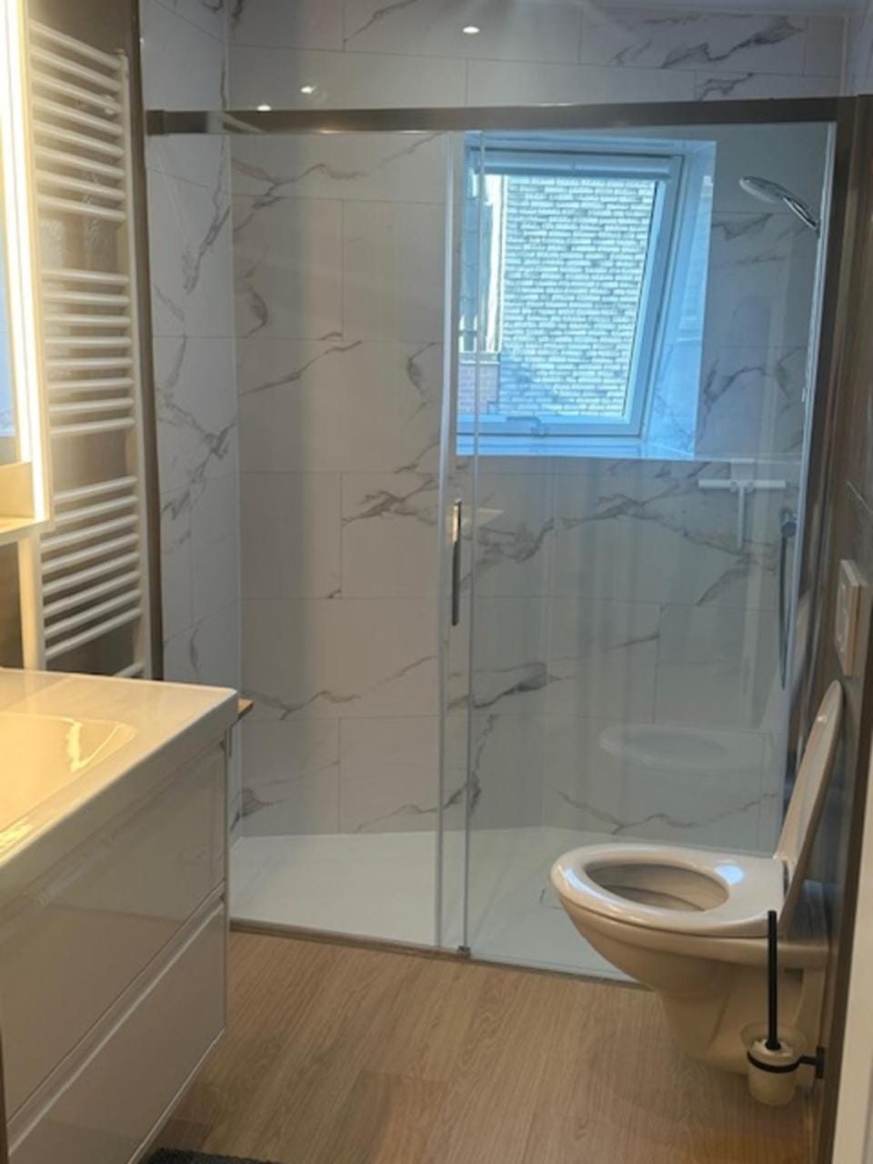 Shower, Toilet, Bathroom