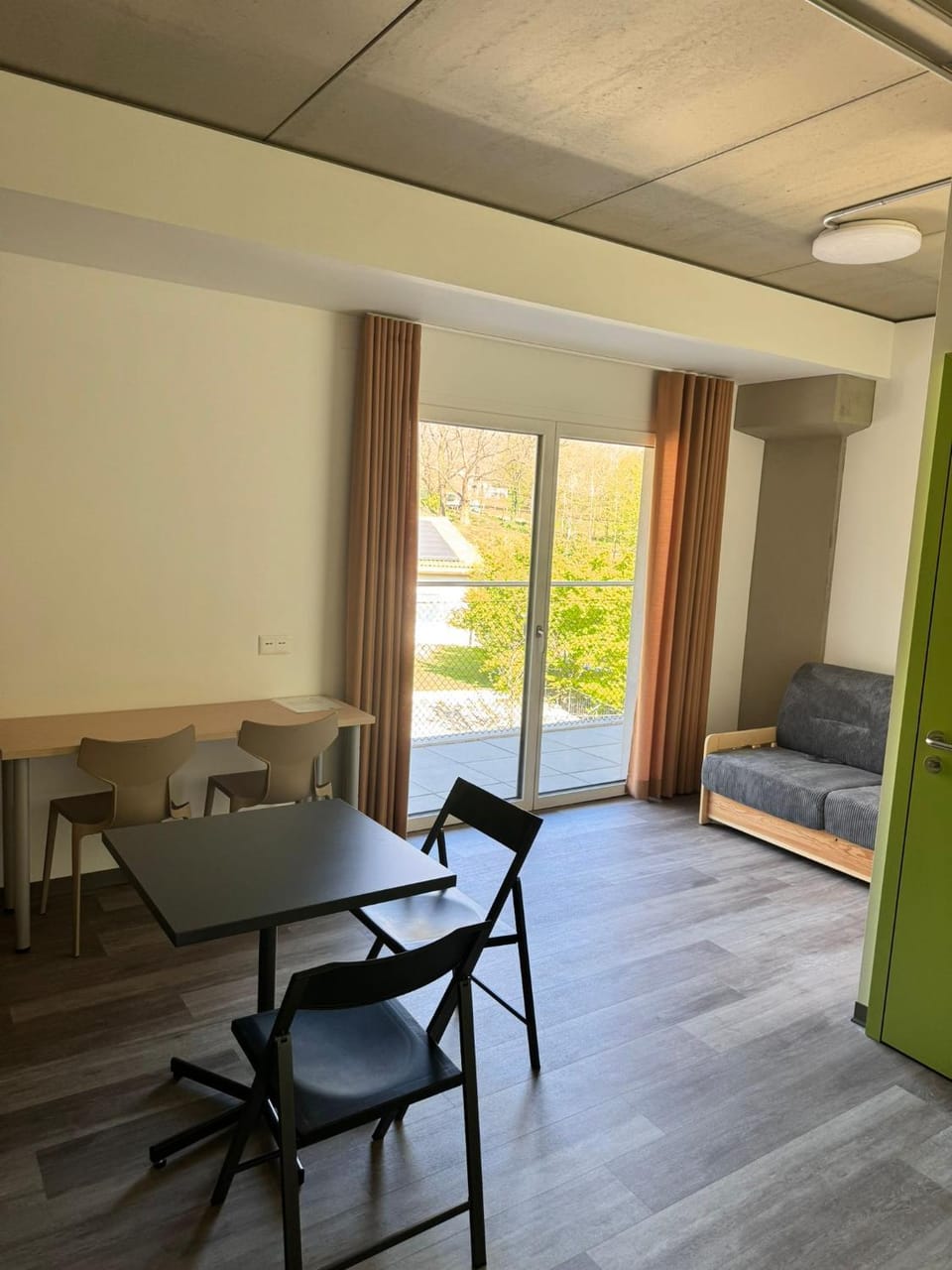 View (from property/room), Photo of the whole room, Seating area, Bedroom