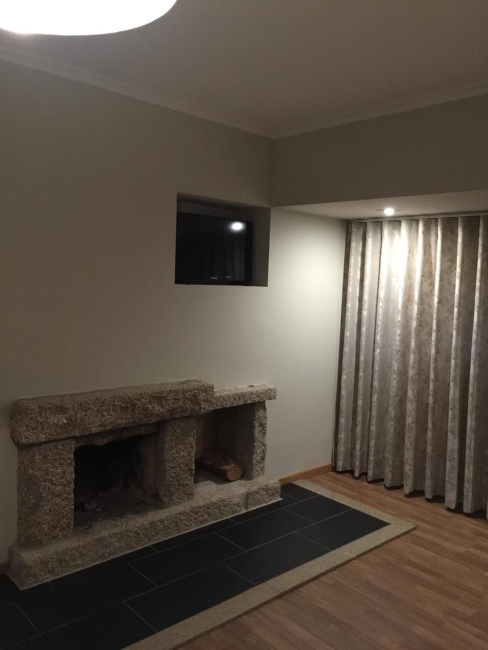 TV and multimedia, Photo of the whole room, Seating area
