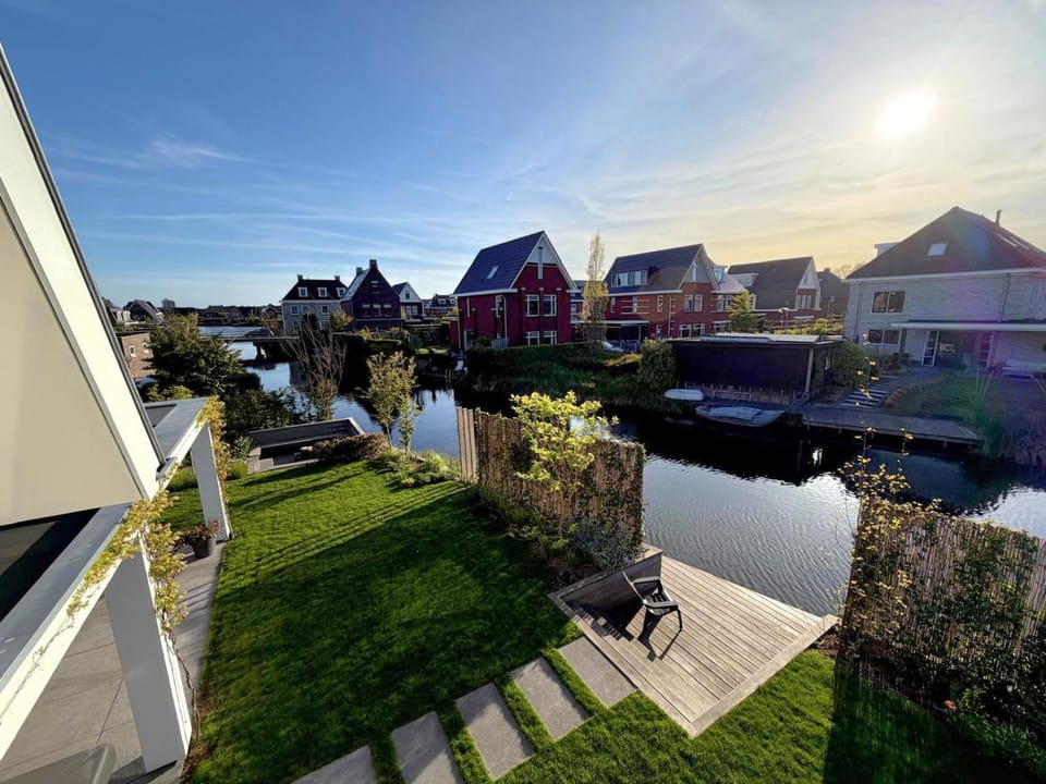 Waterfront Apartment in Alkmaar