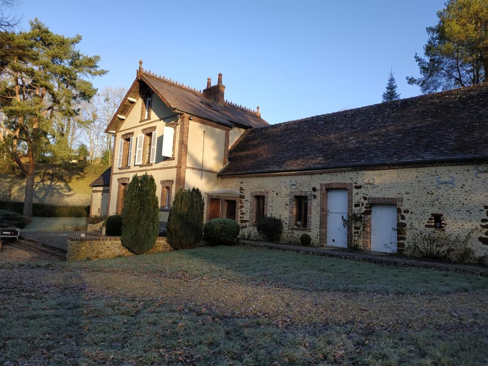 Maison de famille à la campagne House in Normandy