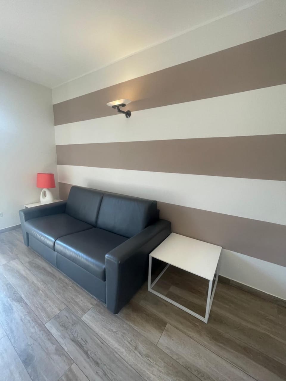 Villa Aurora Apartments House in Sirmione