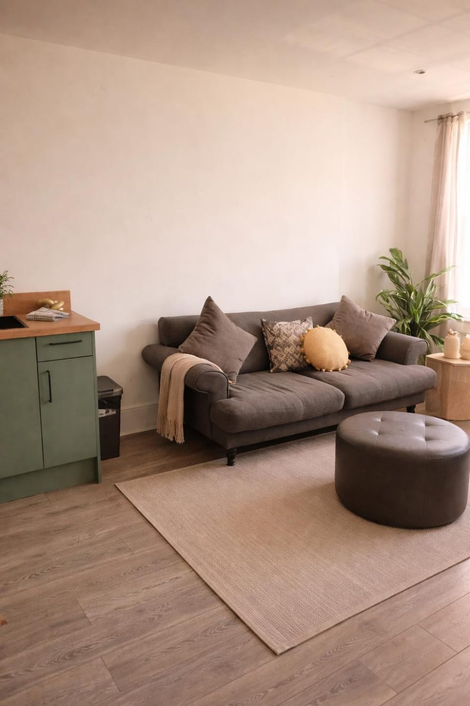 Stylish Seaview Apartments - Modern Retreat Apartment in Herne Bay