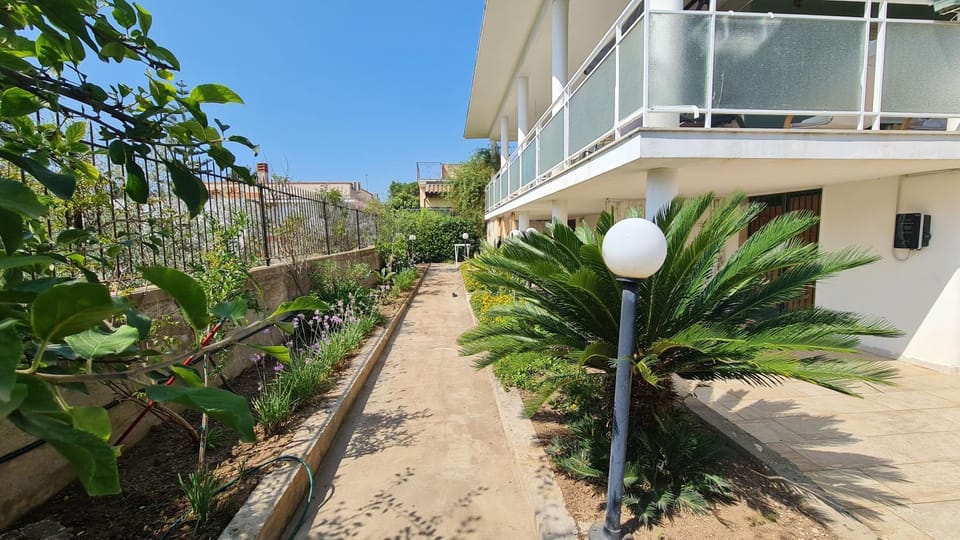 Garden, Balcony/Terrace, Garden view