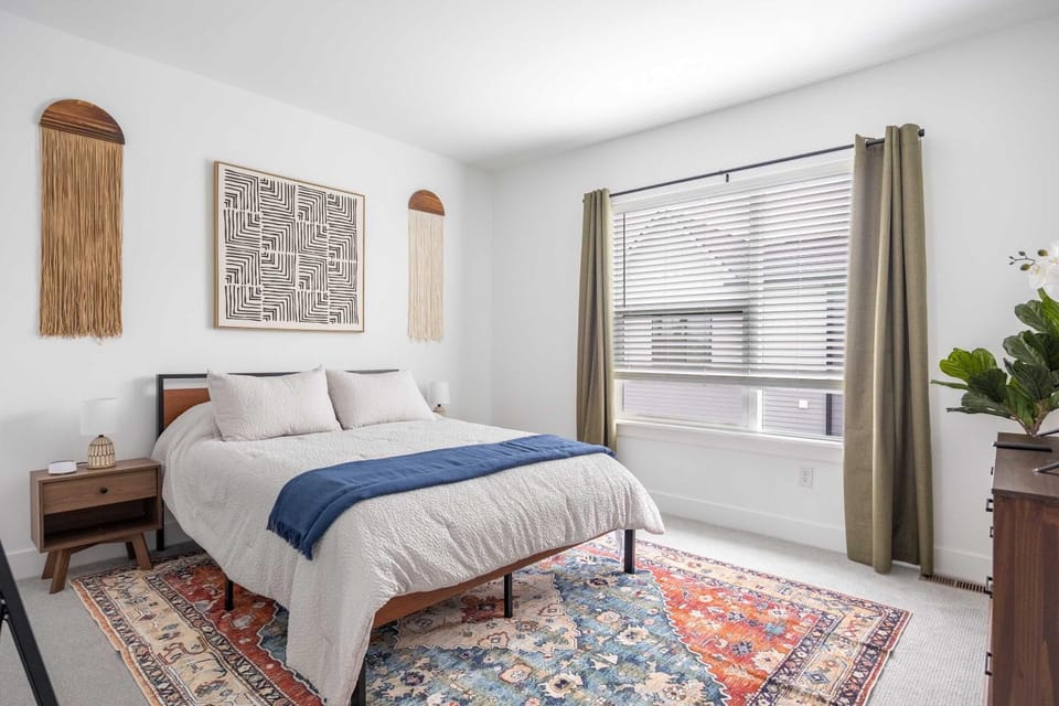 Bed, Bedroom