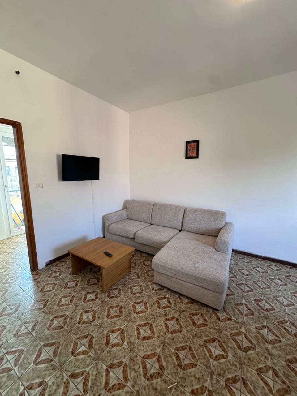 Communal lounge/ TV room, TV and multimedia, Living room, Seating area