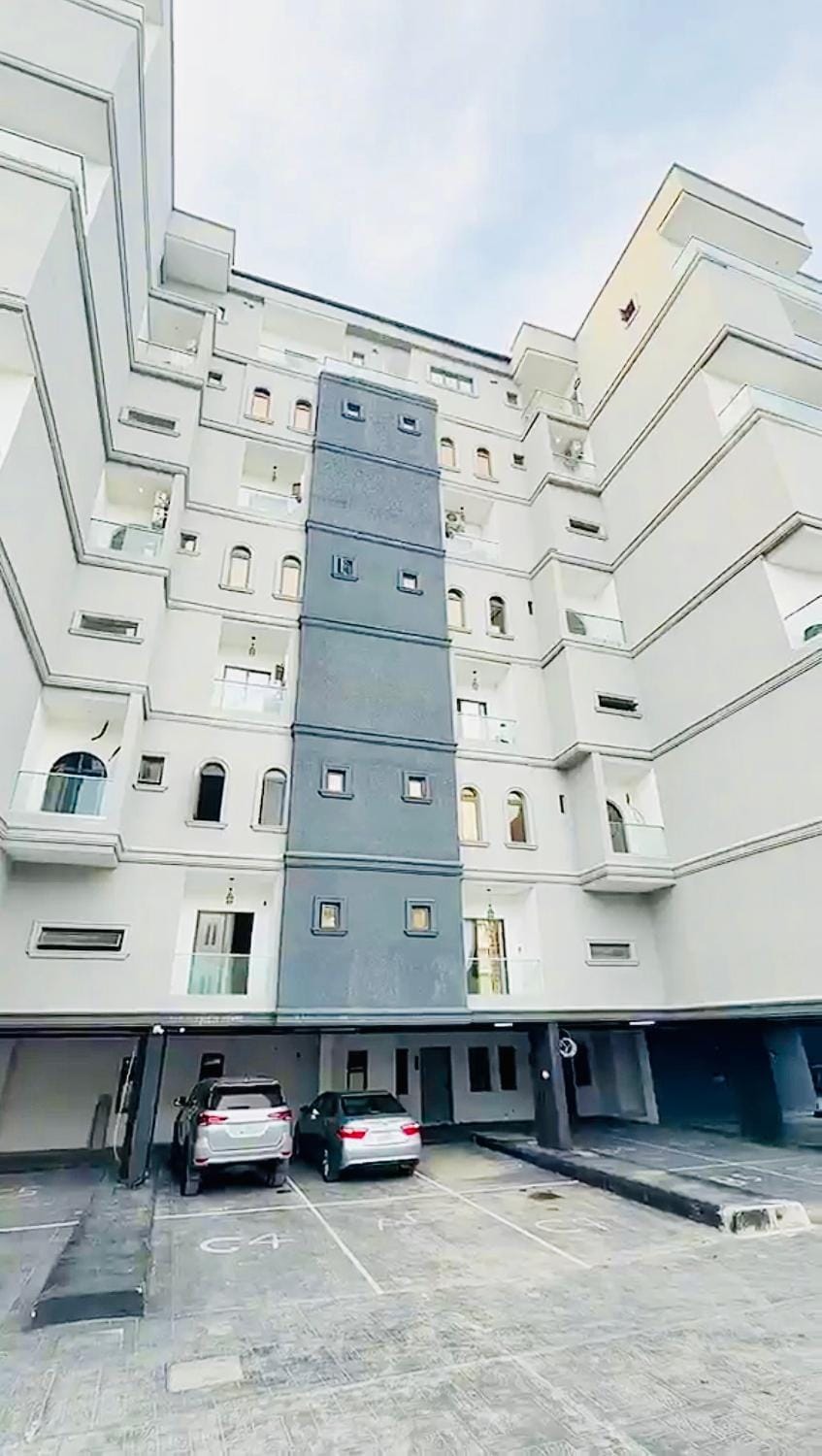 Luxury two bedrooms mansionate in Lekki phase 1 Apartment in Lagos, Nigeria