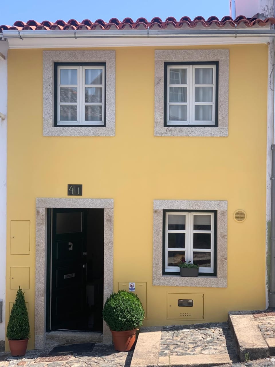 Property building, Facade/entrance