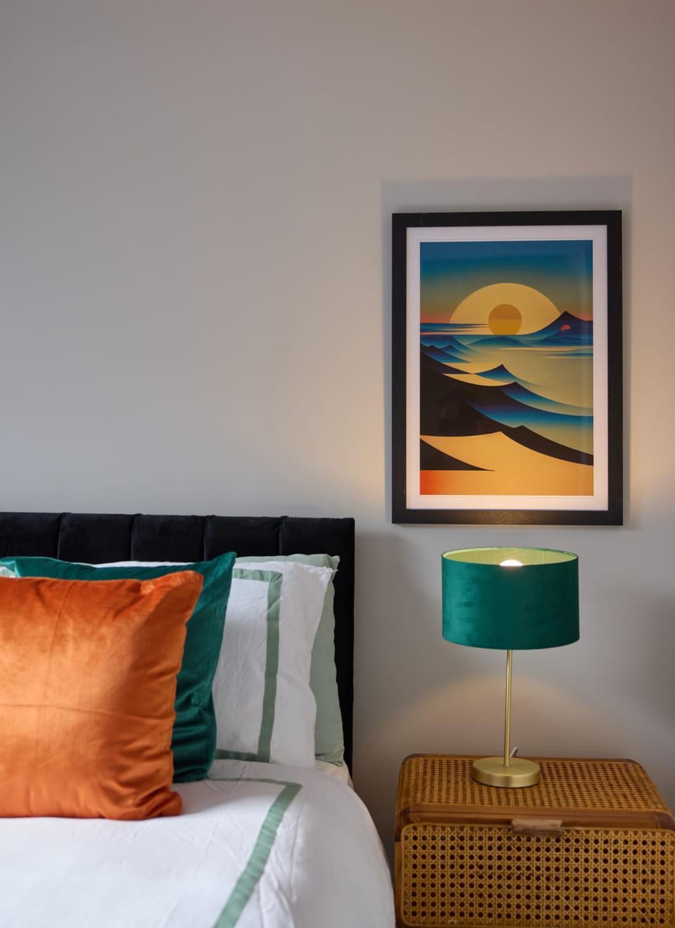 Bed, Photo of the whole room, Decorative detail, Bedroom