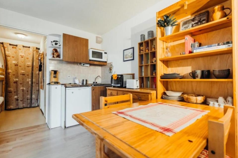 Studio with balcony and private parking Apartment in Saint-Gervais-Bains