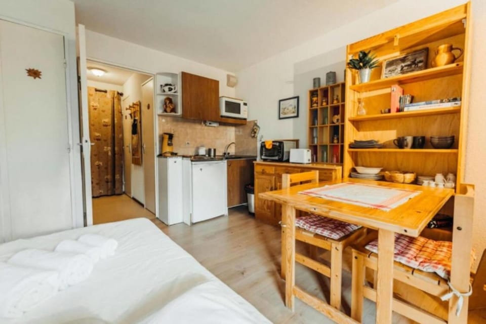 Studio with balcony and private parking Apartment in Saint-Gervais-Bains