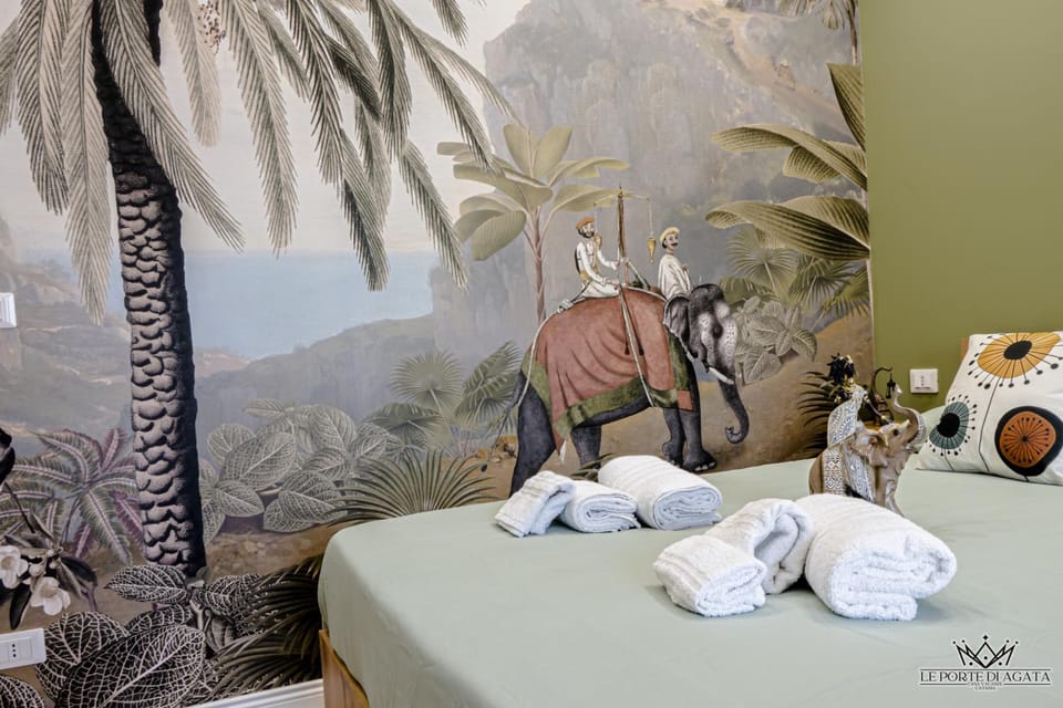 Decorative detail, towels