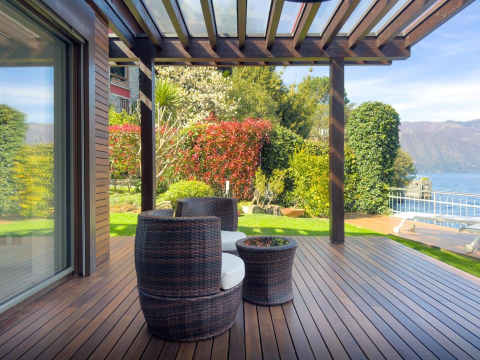 Patio, Garden, Garden view, Lake view