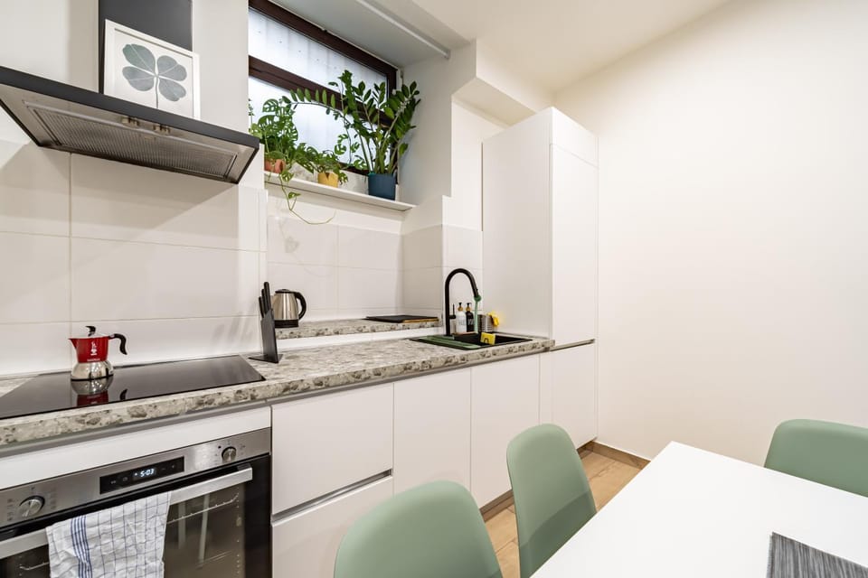 Kitchen or kitchenette, Dining area, dishwasher, oven, stove, toaster
