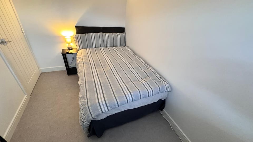 Room To Rent Vacation rental in Oldham