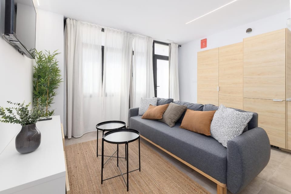 Communal lounge/ TV room, Living room