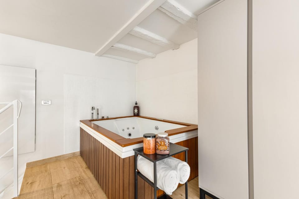 Hot Tub, Bathroom, Bath