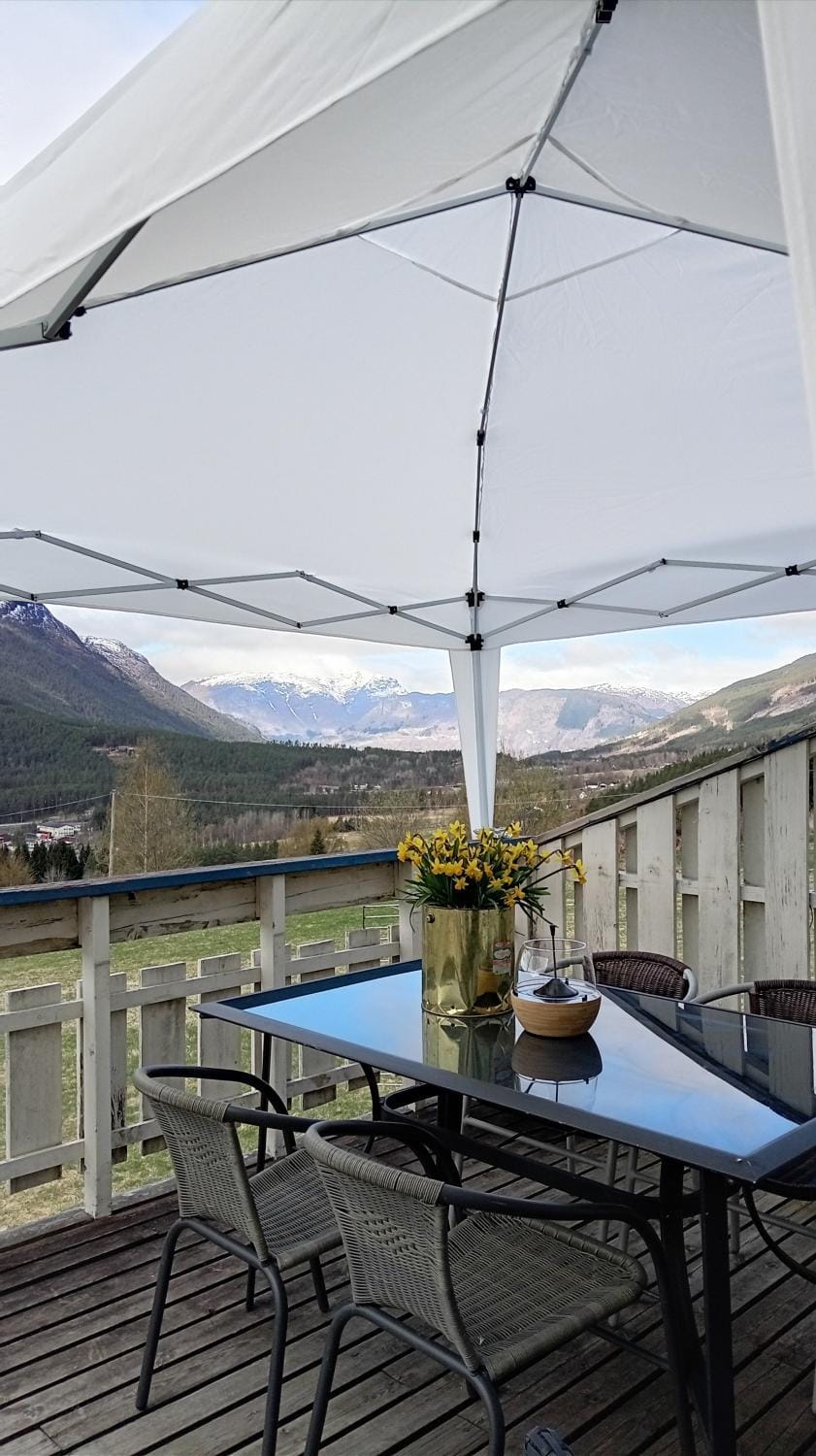 Patio, Day, Natural landscape, View (from property/room), Balcony/Terrace, Mountain view