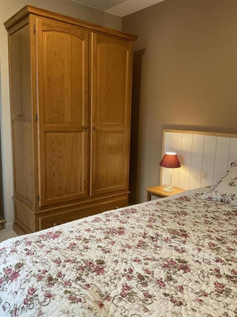 Bed, Bedroom, wardrobe