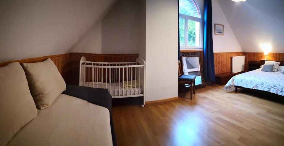 Bed, Bedroom, cot